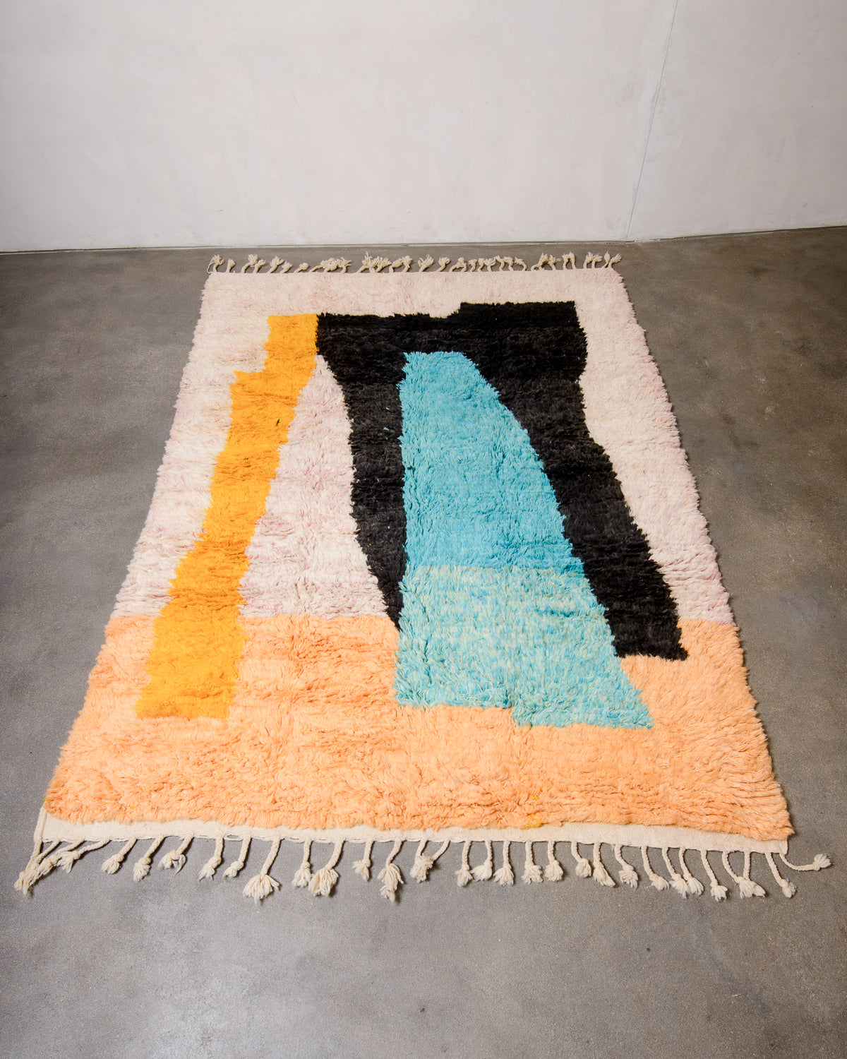 Vintage Berber Rug "Uzza"